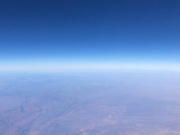 Ciel et terre vue de l’espace